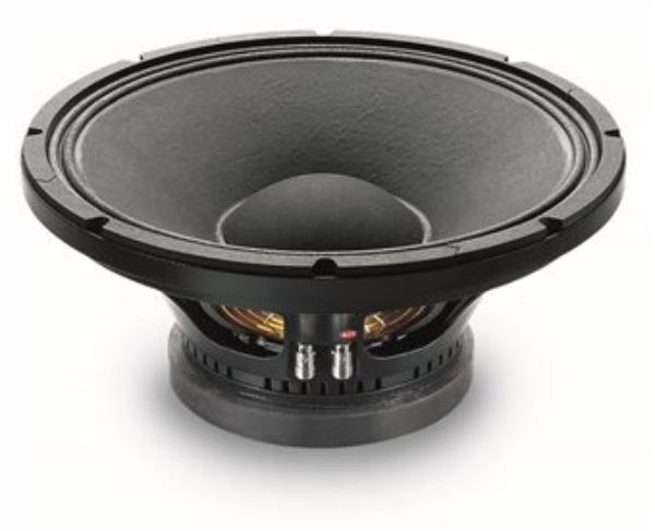 18 Sound 15W600